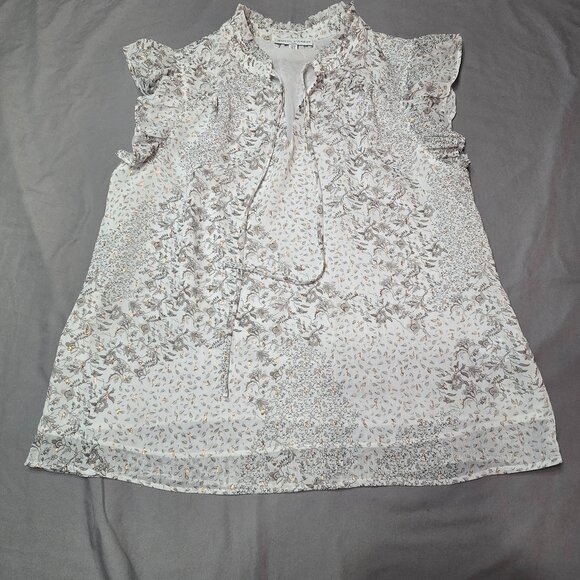 Women's Maison d'Amelie Flutter Sleeve V-Neck White Floral Blouse Size S - Picture 1 of 7